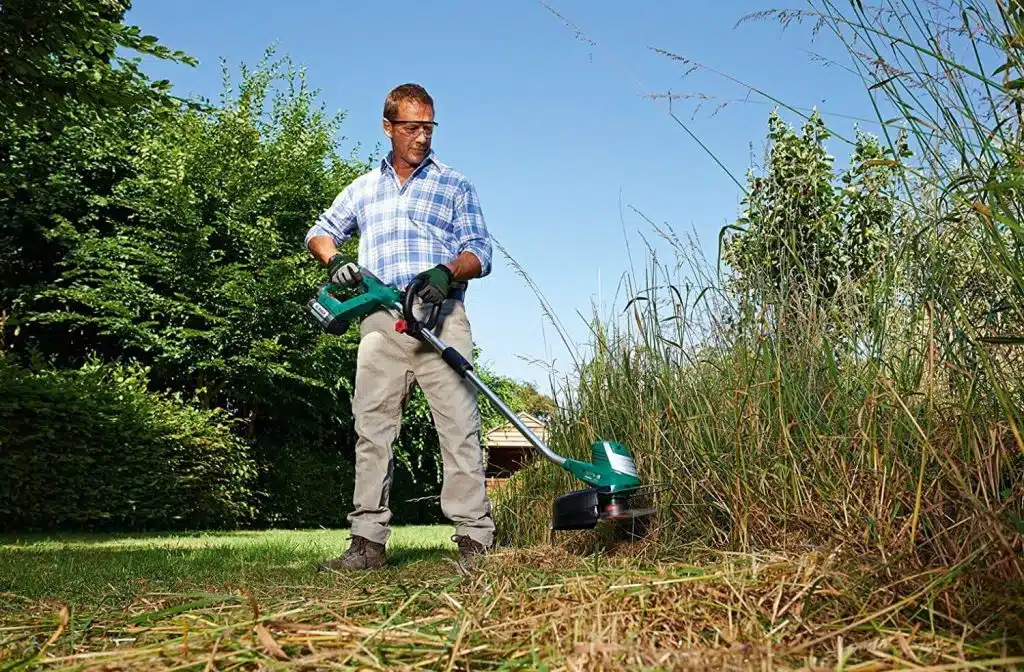 Qu’attendez-vous pour acheter le Bosch AdvancedGrassCut 36 ?